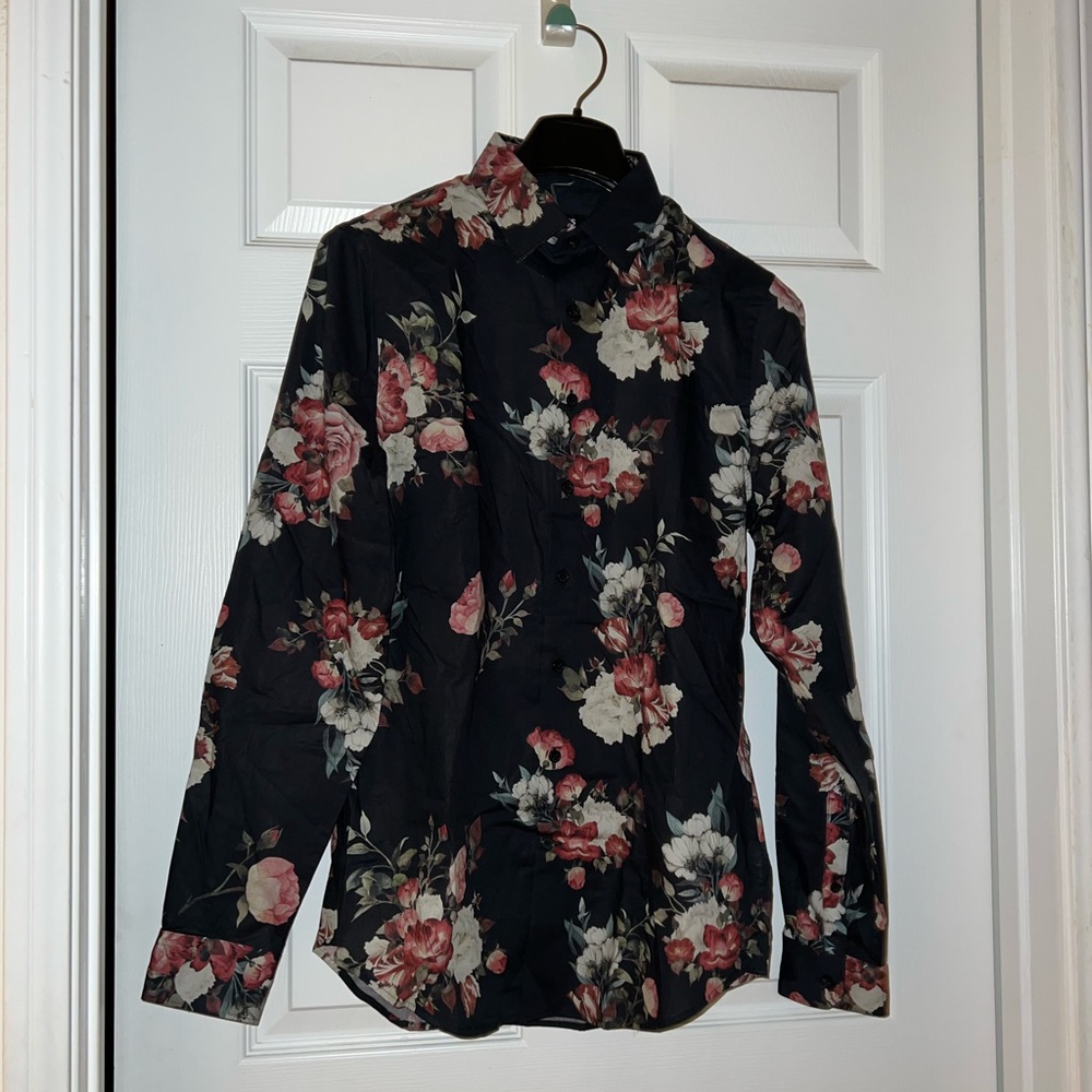NWOT Express Extra Slim Size Small 14-14.5 DarkBlue Floral Button-Up Men’s Shirt